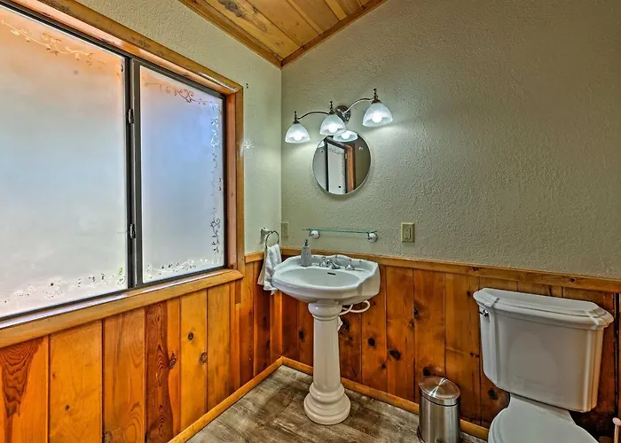 2 Decks & Game Room: Expansive Family Pinetop-Lakeside